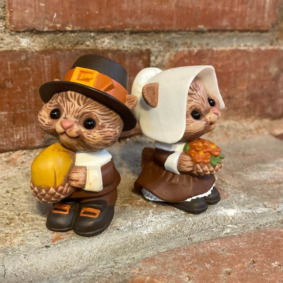 Hallmark Other - Vintage Hallmark Cards Thanksgiving salt/pepper shakers